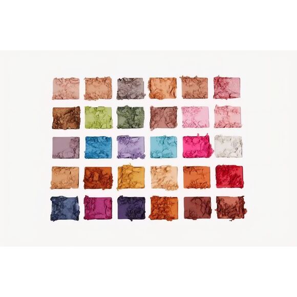 Revolution Beauty X Shrek Happily Ever After Shadow Palette - Picture 5 of 6